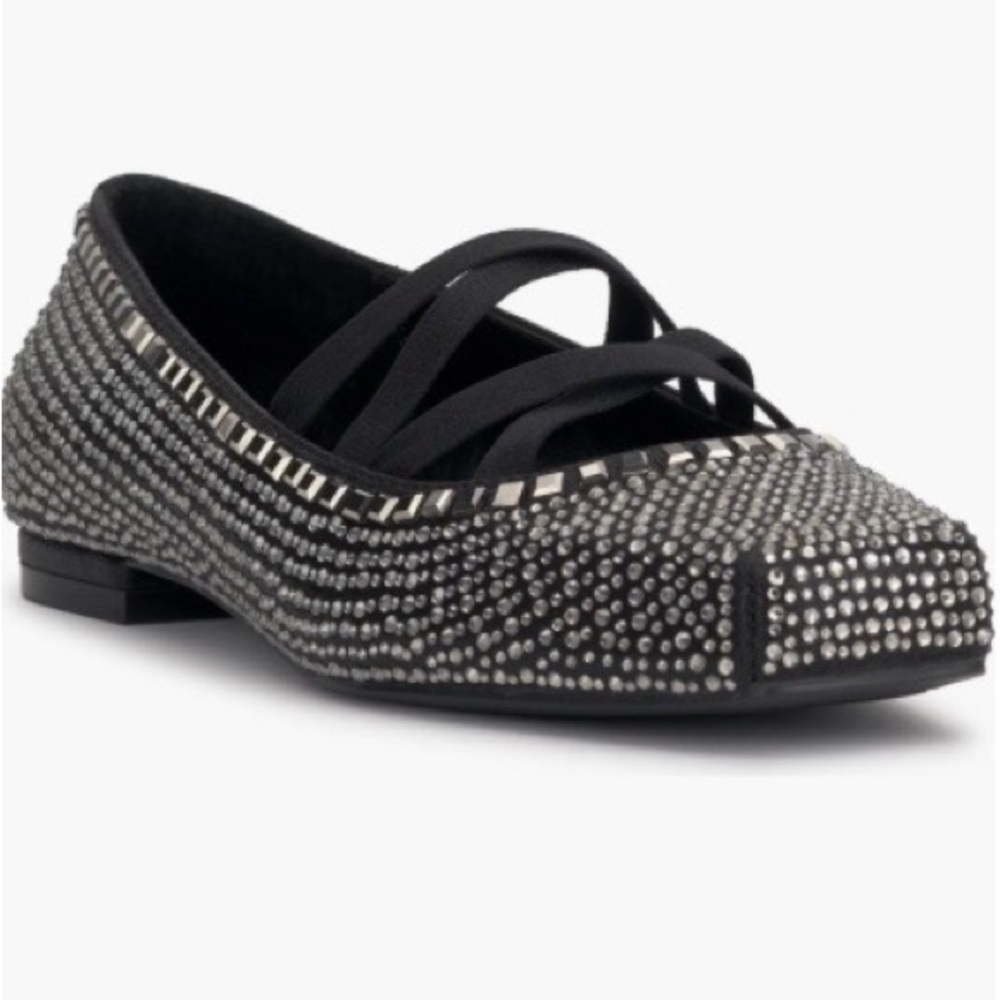 Jessica Simpson Elegant Black and Silver Women's Flats Size 8